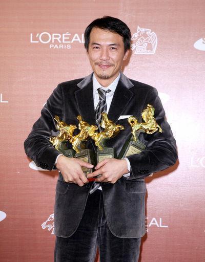 出道即巅峰，台湾文艺片女神，却与大自己17岁渣男纠缠14年