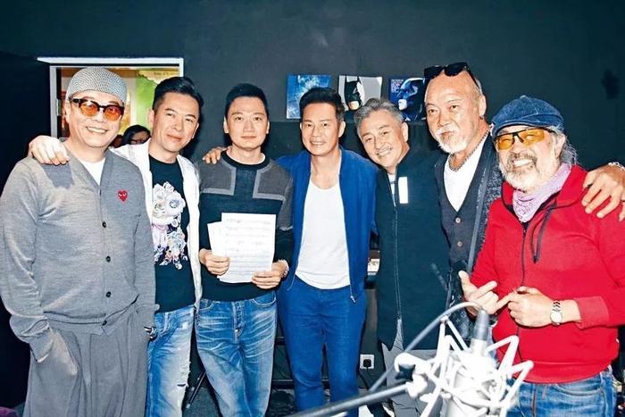 三十岁的你想着退休，六十岁的吴岱融还要重新进军歌坛