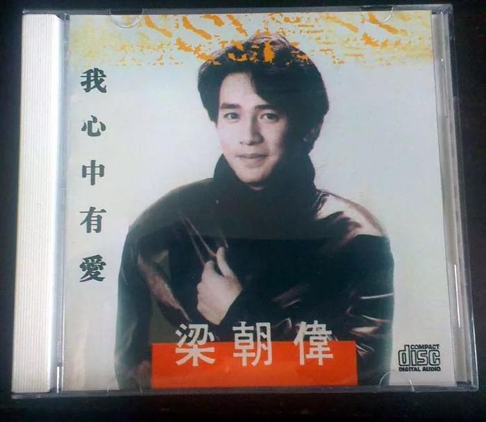 三十岁的你想着退休，六十岁的吴岱融还要重新进军歌坛