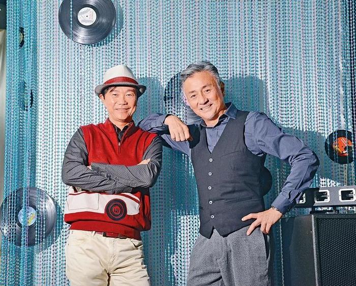 三十岁的你想着退休，六十岁的吴岱融还要重新进军歌坛