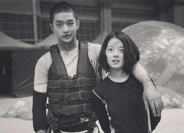 继郑爽之后屈楚萧官方粉丝团也解散了,没有后援会的明星是凉了?