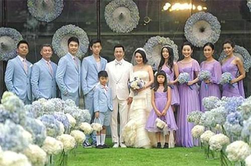 嫁穷小子遭反对,20年后他变身总裁,身价千亿为她补办世纪婚礼