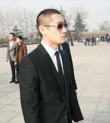 2009年,曾酷爱追求女星的