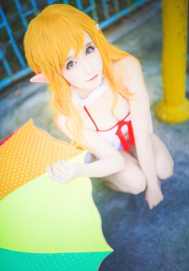 二次元妹子刀剑神域亚丝娜性感COS福利美图