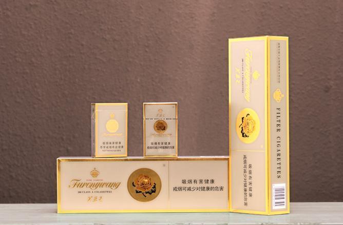 两湖烟草大对决，芙蓉王香烟对比黄鹤楼香烟，究竟谁更胜一筹？