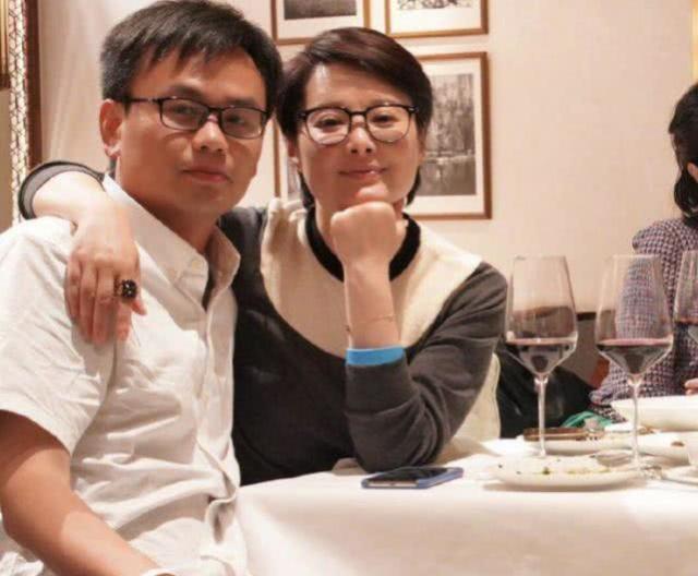 要当妈妈了!袁立发文自曝已怀上儿子,取名,,梁摩西