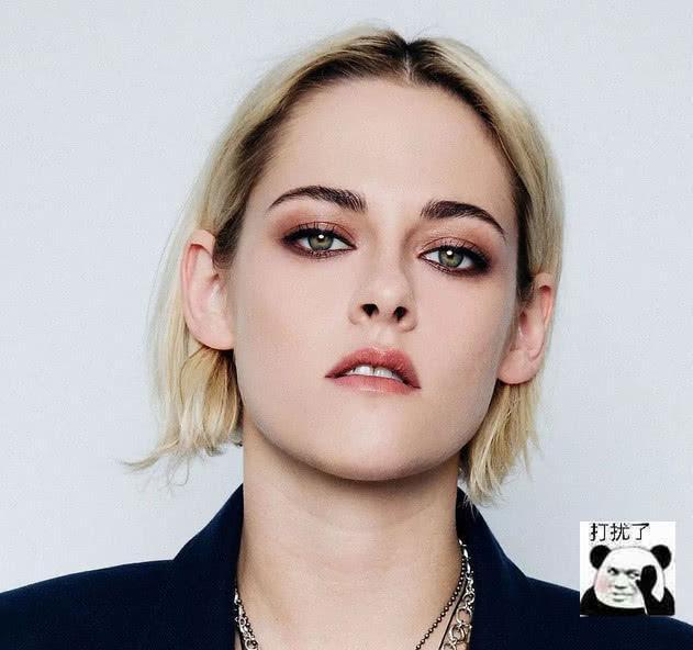 克里斯汀走红毯有多霸气？这波操作惊艳全场，巩俐怕是都不敢！