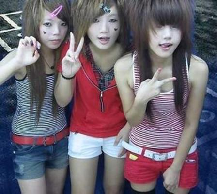 2005年杀马特的视频聊天,只是单纯的想要交个朋友,还是另有所图