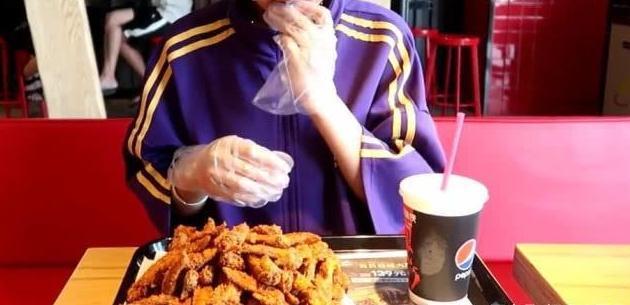 肯德基良心新品，鸡翅尖19.9元36根，刚买很实惠，吃完不对劲