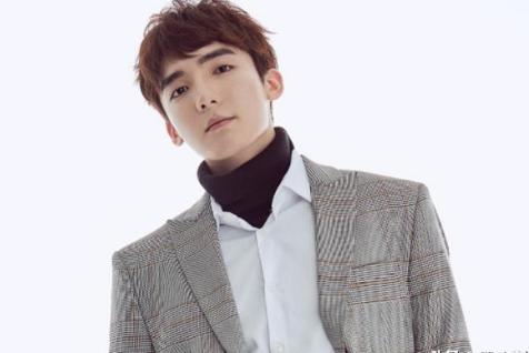 明明很帅却一直不红,景甜也没捧红他,不料却被肖战意外带火了