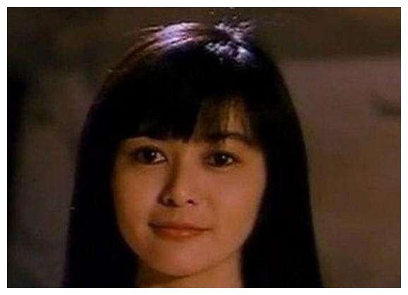 20岁关之琳和20岁陈红,都是国色天香,哪个更打动你