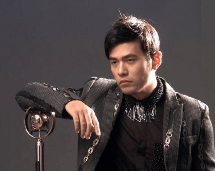 19岁入狱,23岁重病,25岁一举打败周杰伦,一首歌让无数人落泪