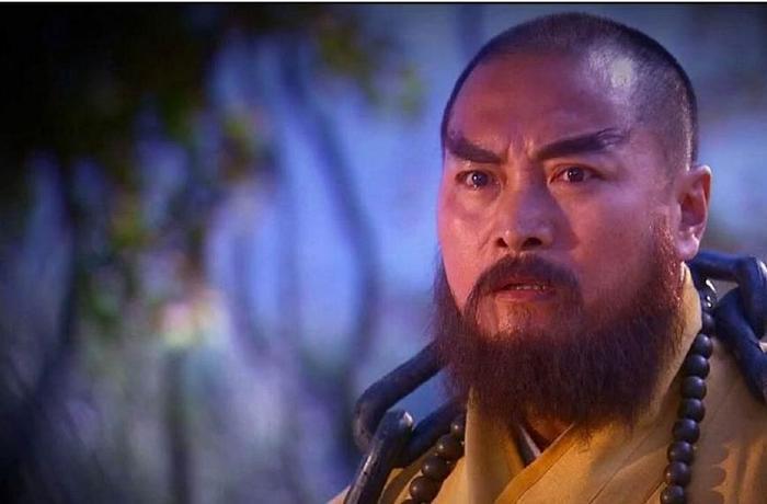 张三丰一共有几个师傅? 除了觉远大师外, 还有一人也曾教授他武功