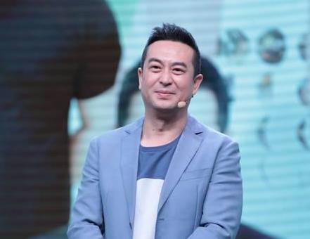 用这几个事实告诉你,美好生活中的张嘉译其实是富二代