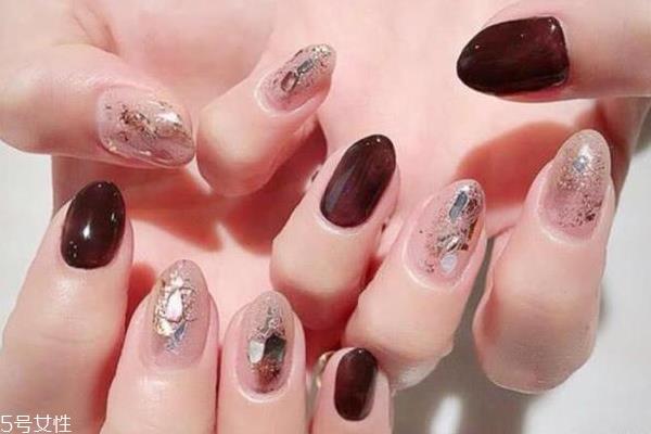 秋冬必备美甲 连指尖都这么撩人 秋冬必备美甲 连指尖都这么撩人