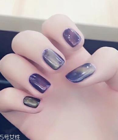秋冬必备美甲 连指尖都这么撩人 秋冬必备美甲 连指尖都这么撩人