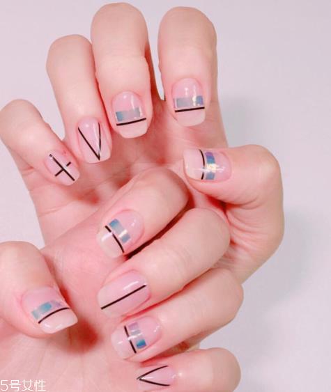 秋冬必备美甲 连指尖都这么撩人 秋冬必备美甲 连指尖都这么撩人