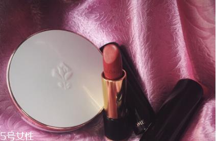 兰蔻122是什么颜色 兰蔻122口红试色 兰蔻122是什么颜色 兰蔻122口红试色