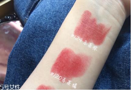 兰蔻122是什么颜色 兰蔻122口红试色 兰蔻122是什么颜色 兰蔻122口红试色