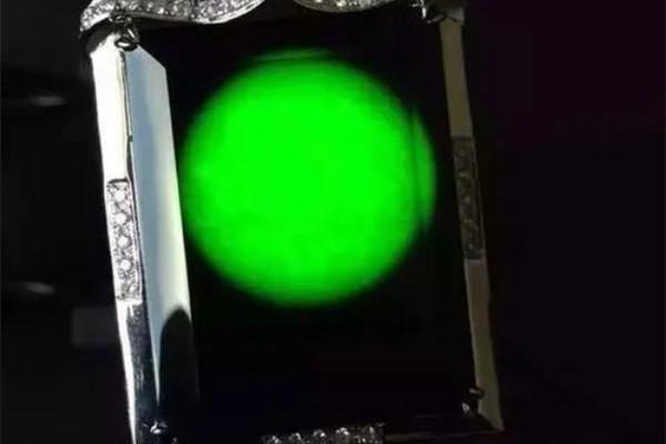 墨翠可以辟邪吗 墨翠对身体有好处吗 墨翠可以辟邪吗 墨翠对身体有好处吗