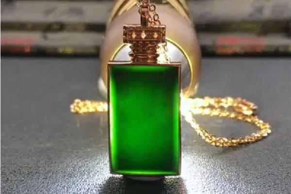 墨翠可以辟邪吗 墨翠对身体有好处吗 墨翠可以辟邪吗 墨翠对身体有好处吗