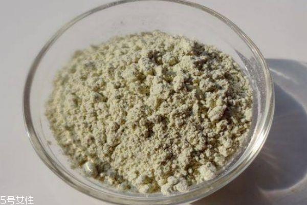 自制绿豆粉面膜的危害 绿豆粉面膜的功效 自制绿豆粉面膜的危害 绿豆粉面膜的功效