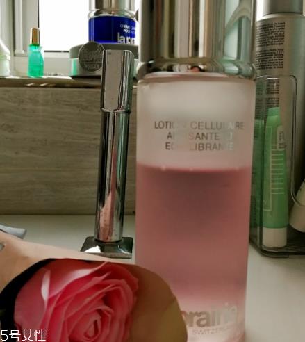 柔肤水可以做面膜吗?柔肤水做面膜好吗? 柔肤水可以做面膜吗?柔肤水做面膜好吗?