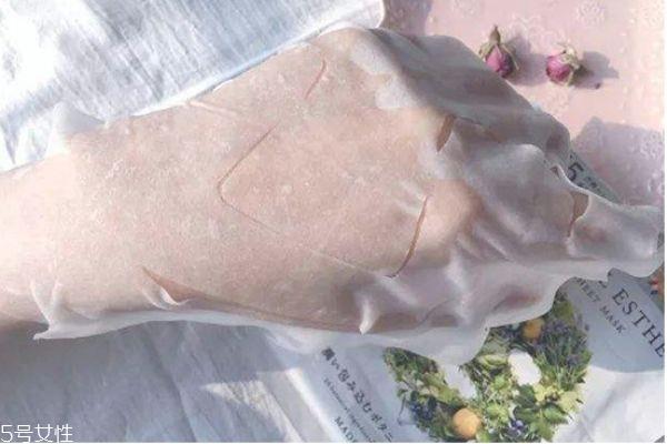 闭口粉刺可以敷面膜吗 如何去封闭性闭口粉刺 闭口粉刺可以敷面膜吗 如何去封闭性闭口粉刺