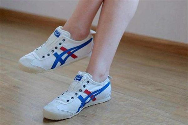 鬼冢虎和新百伦哪个好 都是顶级跑鞋品牌 鬼冢虎和新百伦哪个好 都是顶级跑鞋品牌