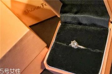 钻戒可以戴右手吗?钻戒戴右手可以吗? 钻戒可以戴右手吗?钻戒戴右手可以吗?