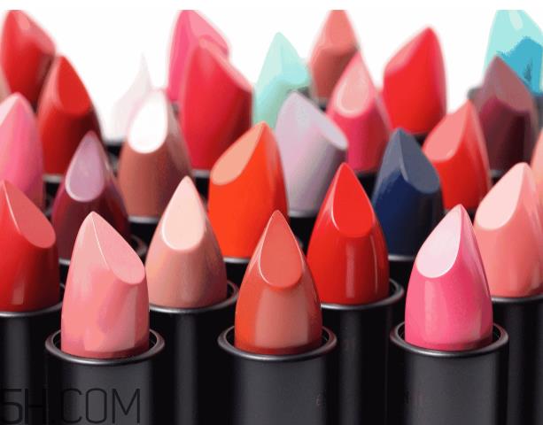 玫珂菲明星挚爱润哑唇膏试色_C303试色 玫珂菲明星挚爱润哑唇膏试色_C303试色