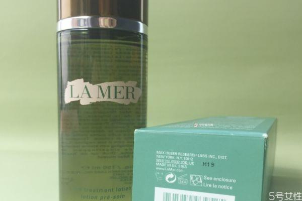 柔肤水可以放冰箱吗 柔肤水和爽肤水可以一起用吗 柔肤水可以放冰箱吗 柔肤水和爽肤水可以一起用吗