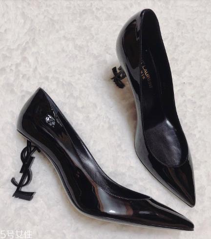 圣罗兰鞋子怎么样?穿上它你就是女王 圣罗兰鞋子怎么样?穿上它你就是女王