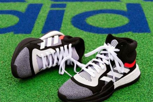 阿迪达斯marquee boost偏码吗 marquee尺码建议 阿迪达斯marquee boost偏码吗 marquee尺码建议