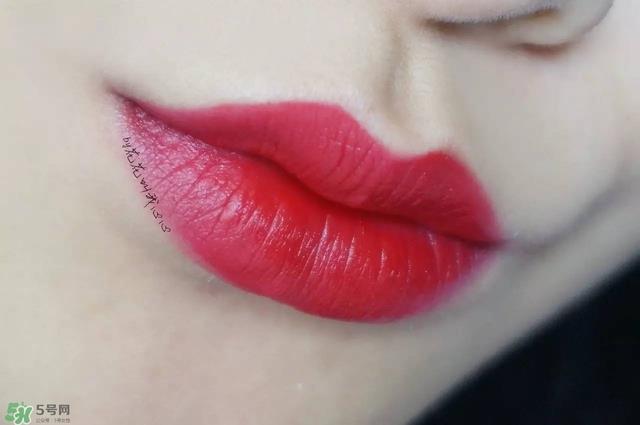 雅邦雾面柔光旋转口红试色图片与评测 雅邦雾面柔光旋转口红试色图片与评测