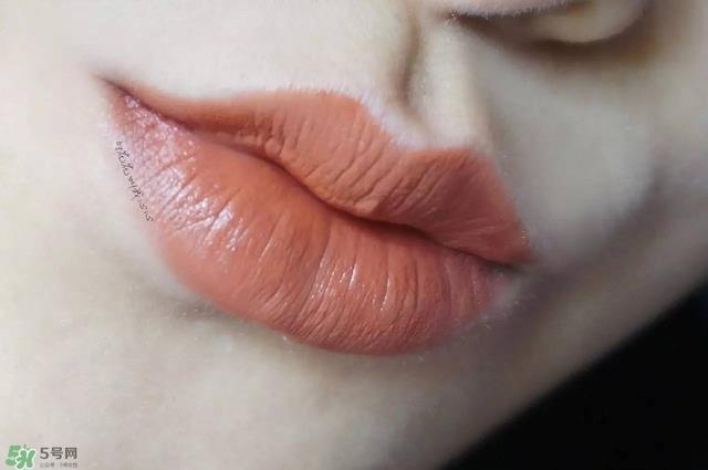 雅邦雾面柔光旋转口红试色图片与评测 雅邦雾面柔光旋转口红试色图片与评测