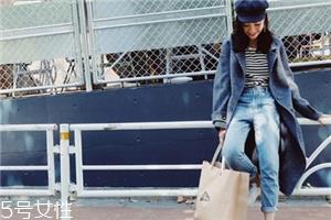 牛仔裤可以用温水洗吗?最好使用冷水 牛仔裤可以用温水洗吗?最好使用冷水