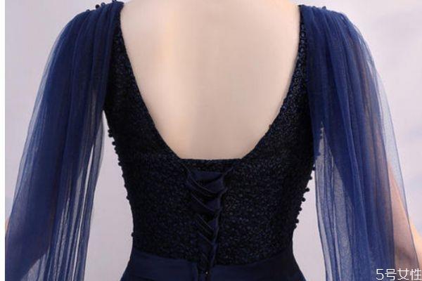 女生年会穿什么衣服合适 女生参加年会的穿搭有什么 女生年会穿什么衣服合适 女生参加年会的穿搭有什么