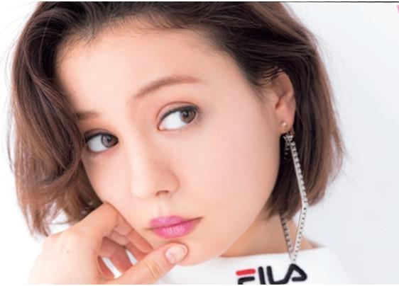 唇釉怎么涂好看教程 4种风格唇釉涂法 唇釉怎么涂好看教程 4种风格唇釉涂法