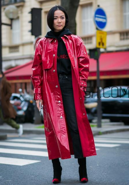 红色外套里面配什么?红色外套内搭什么颜色? 红色外套里面配什么?红色外套内搭什么颜色?