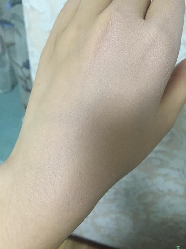 蜜丝佛陀三合一粉底液多少钱? 蜜丝佛陀三合一粉底液多少钱?