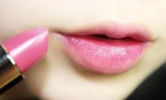 口红怎么涂不会掉？唇妆固色三步走