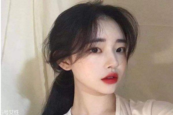 法式刘海和八字刘海哪个好看 法式刘海和八字刘海的区别 法式刘海和八字刘海哪个好看 法式刘海和八字刘海的区别