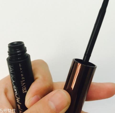 染眉膏和睫毛膏的区别 不要混合使用