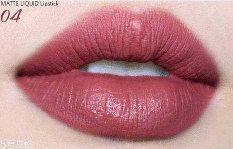 哑光唇釉适合什么季节用 符合秋冬的深邃感 哑光唇釉适合什么季节用 符合秋冬的深邃感