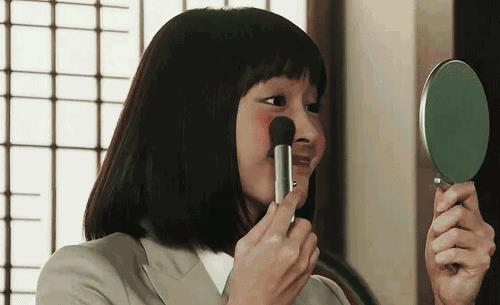 熬夜后第二天怎么化妆看上去精神 熬夜后第二天怎么化妆看上去精神