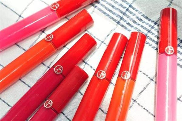 阿玛尼红管全套礼盒多少钱 520最佳礼物 阿玛尼红管全套礼盒多少钱 520最佳礼物