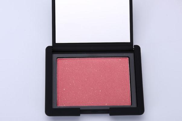 腮红会卡粉吗 液体腮红怎么用不卡粉 腮红会卡粉吗 液体腮红怎么用不卡粉