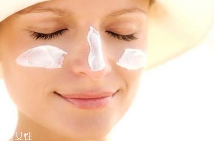 素颜霜需要定妆吗 素颜霜是护肤品 素颜霜需要定妆吗 素颜霜是护肤品