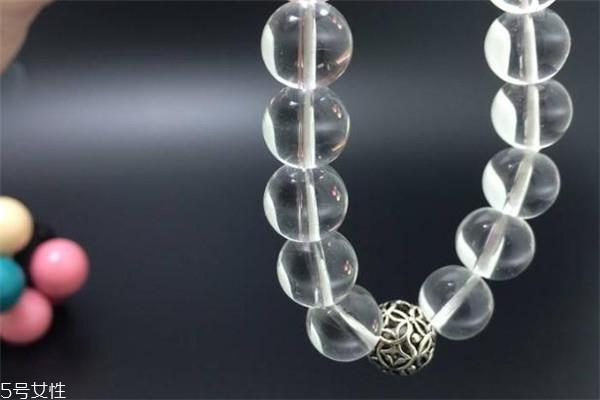 如何鉴别白水晶真假 从这几点来看 如何鉴别白水晶真假 从这几点来看